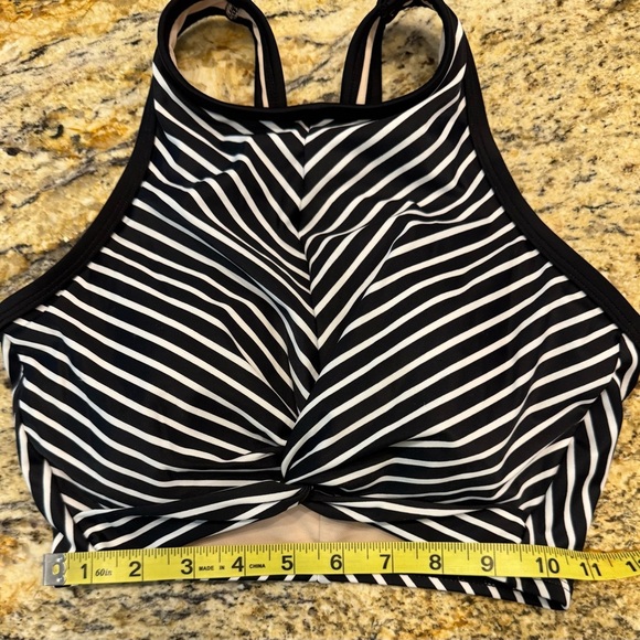 Kona Sol Women's High Neck Twist Front Bikini Top Size Small  Black Striped - Picture 9 of 11
